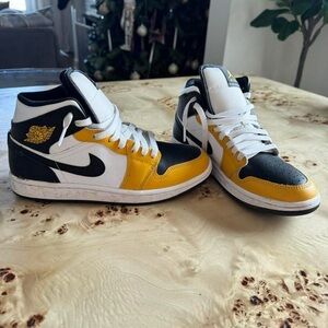 Youth Jordan 1 Retro Taxi Cab
